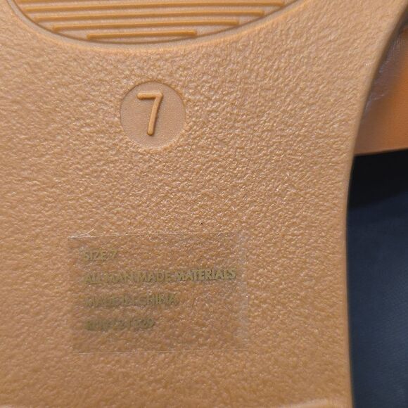 BRAND NEW BEBE WOMEN'S RHINESTONE SLIDE WITH SILVER CHAIN ACCENT - Picture 15 of 16